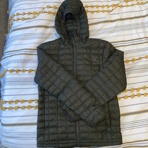 Light weight quilted jacket - thermoball